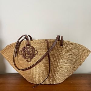 BRAND NEW Loewe Small Shell Bag in Elephant Grass and Calfskin